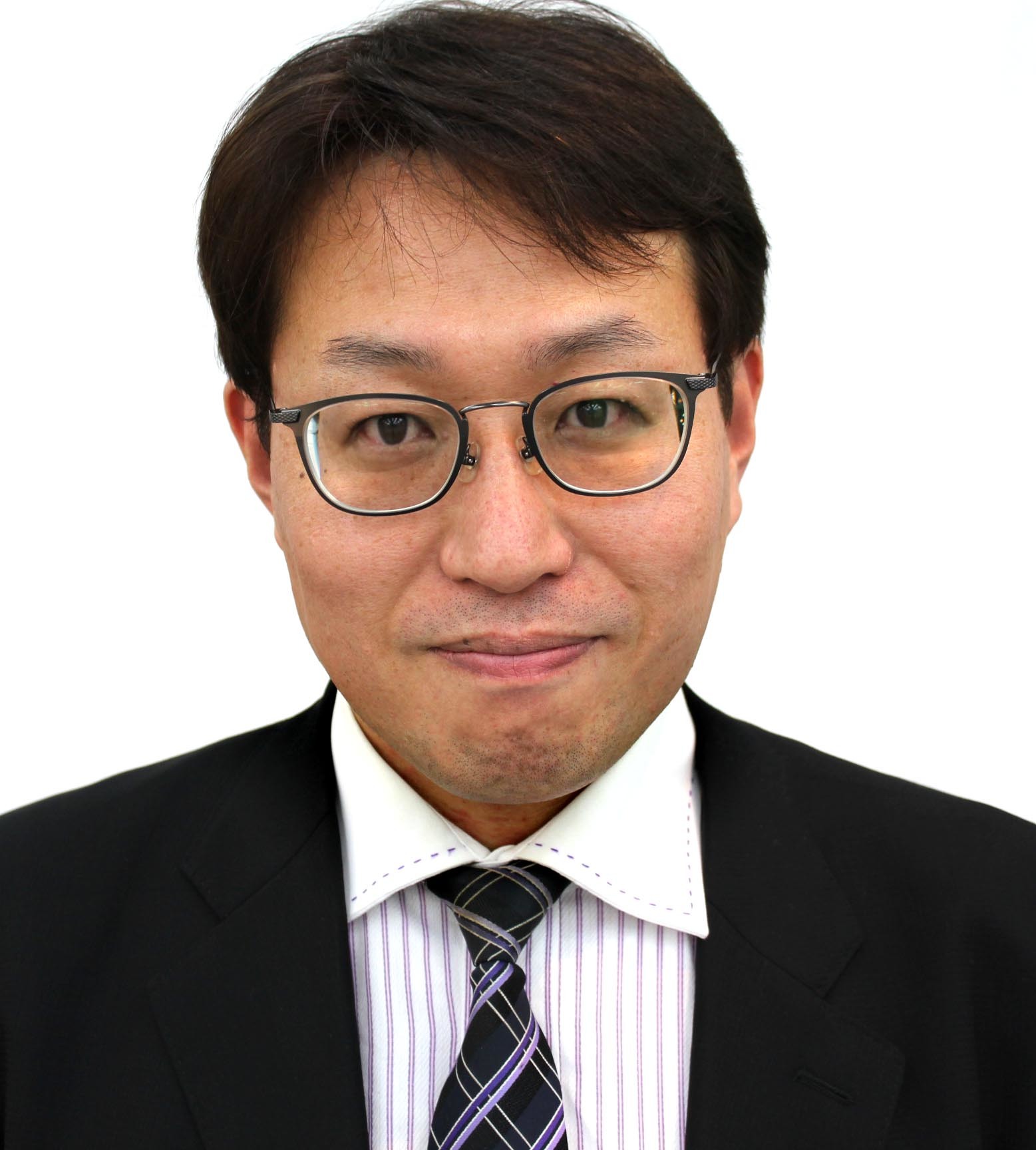 メガネーゼ極楽、店長の田中です。